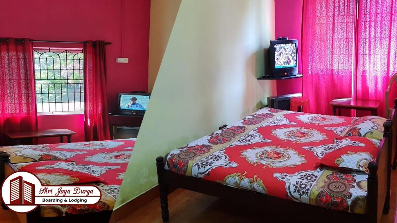 Shri Jaya Durga Boarding & Lodging أودوبي المظهر الخارجي الصورة
